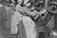 Can factory workers stamping out
