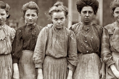 Cotton mill workers, 1909